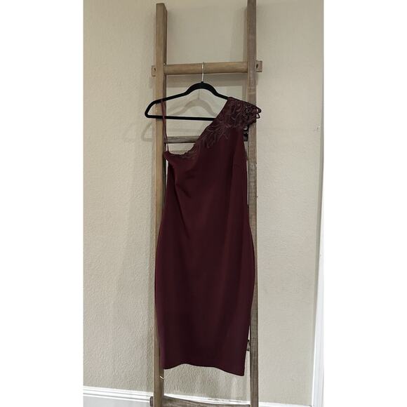 Ted Baker Dresses & Skirts - TED BAKER London Jalis Lace One-Shoulder Burgundy Dress Size 3 NEW
